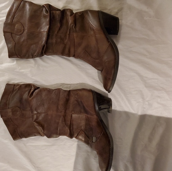 Cowboy boots - Picture 3 of 3